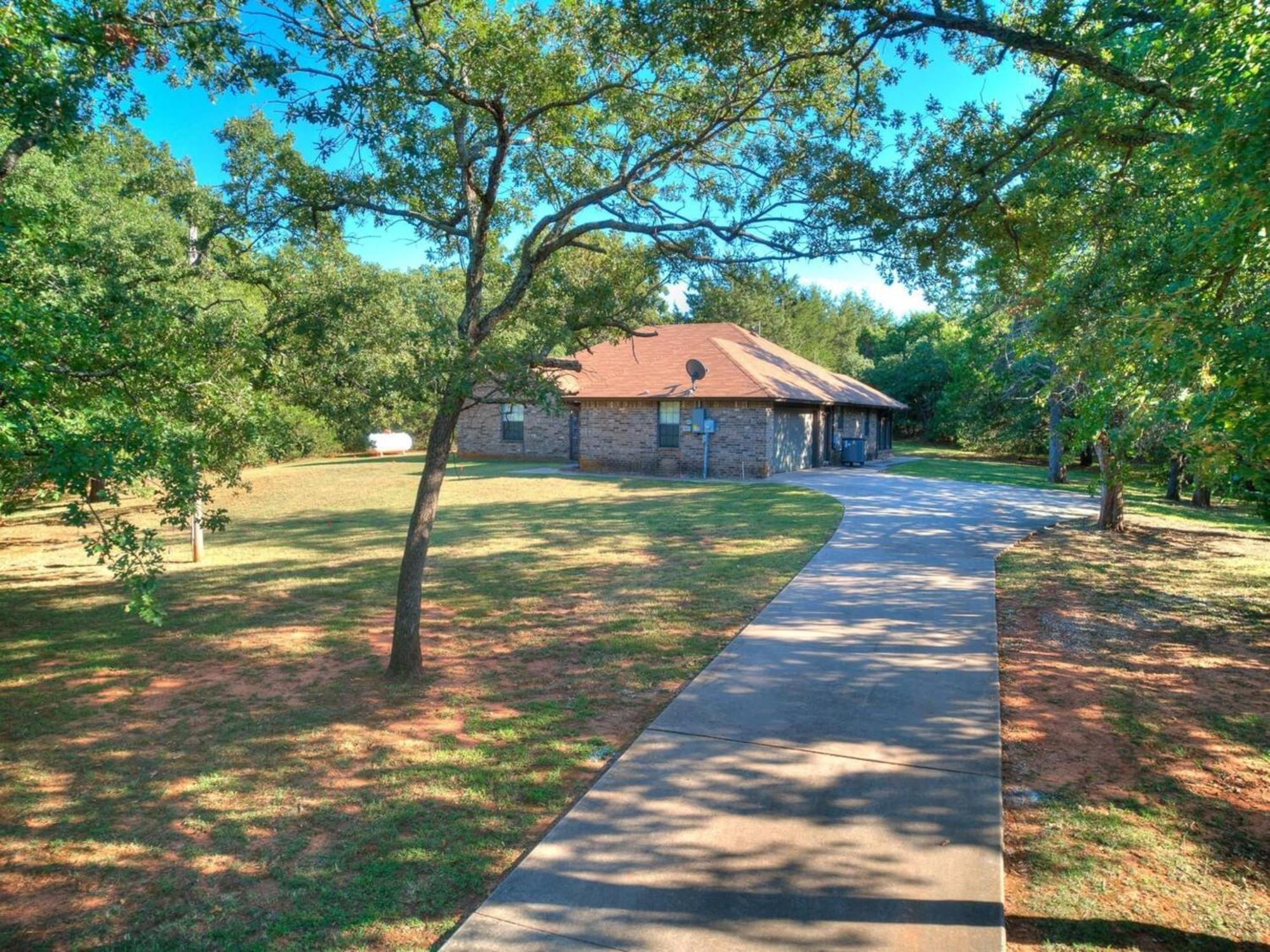 Serene Modern Farmhouse On 2 Acres نورمان المظهر الخارجي الصورة